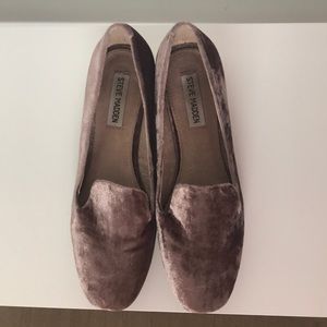 Steve Madden Shoes - Steve Madden Pink Velvet Loafers Steve Madden Shoes - Steve Madden Pink Velvet Loafers